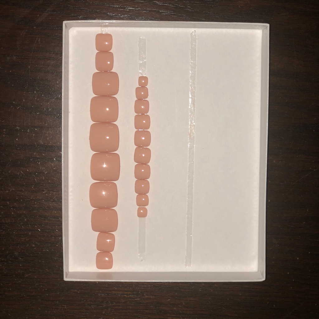 Faculae Toe Nails